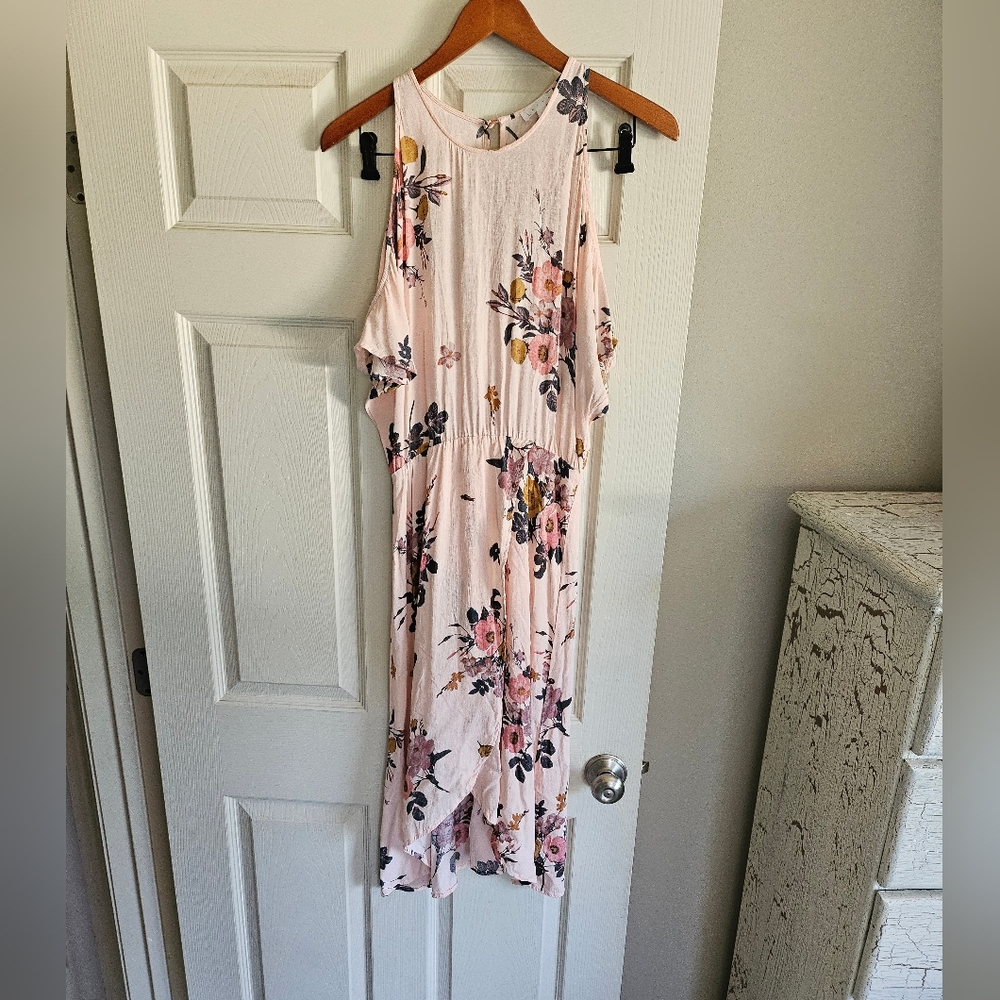 Leith XS Floral Dress Wrap Front Cold Shoulder Excellent Condition
